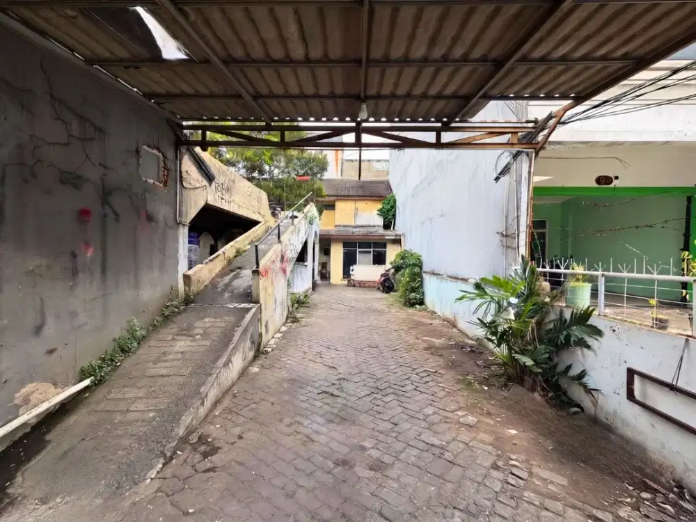 LEBAR DEPAN 15,7 M ! RUMAH HITUNG TANAH DI LOKASI PREMIUM TEBET !