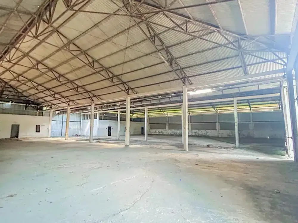 Gudang dan kantor di Banyumulek dekat kota Mataram