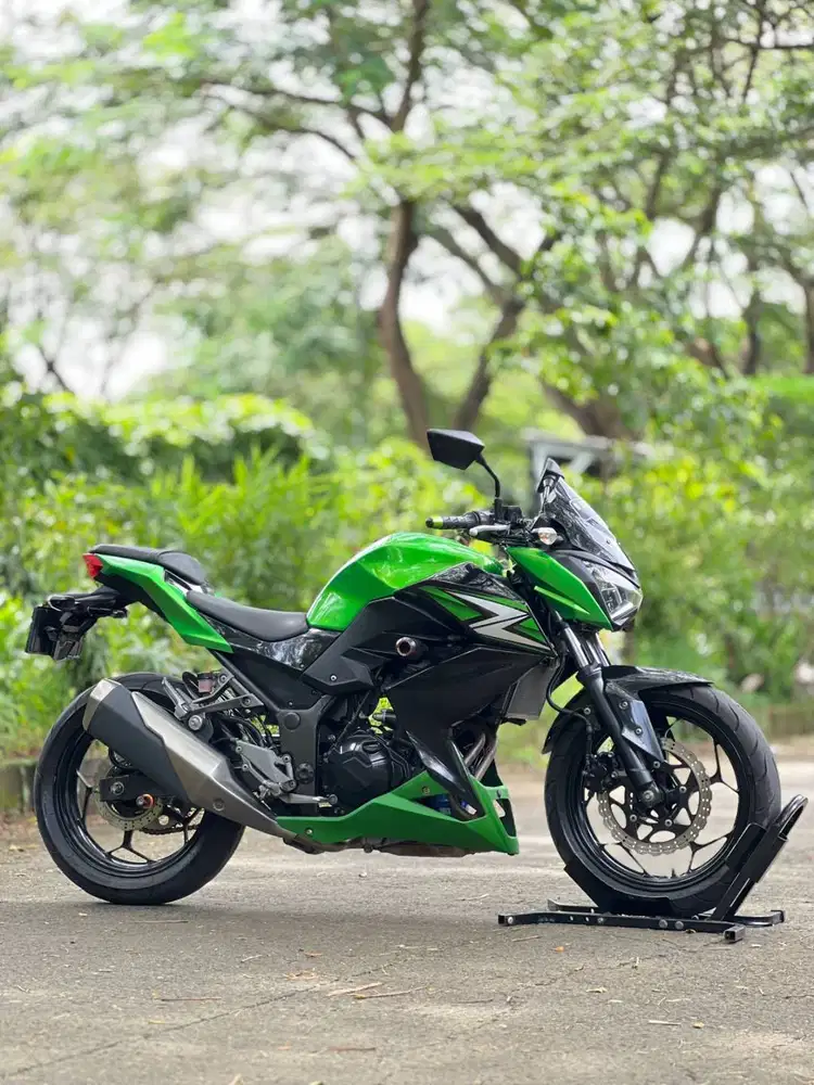 KAWASAKI Z250 FI 2014 HIJAU KM LOW PAJAK PANJANG SUPER MULUS