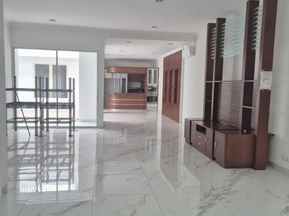 Rumah Bukit Gading Mediterania New Renovasi 224m2 Badan Semi Furnished