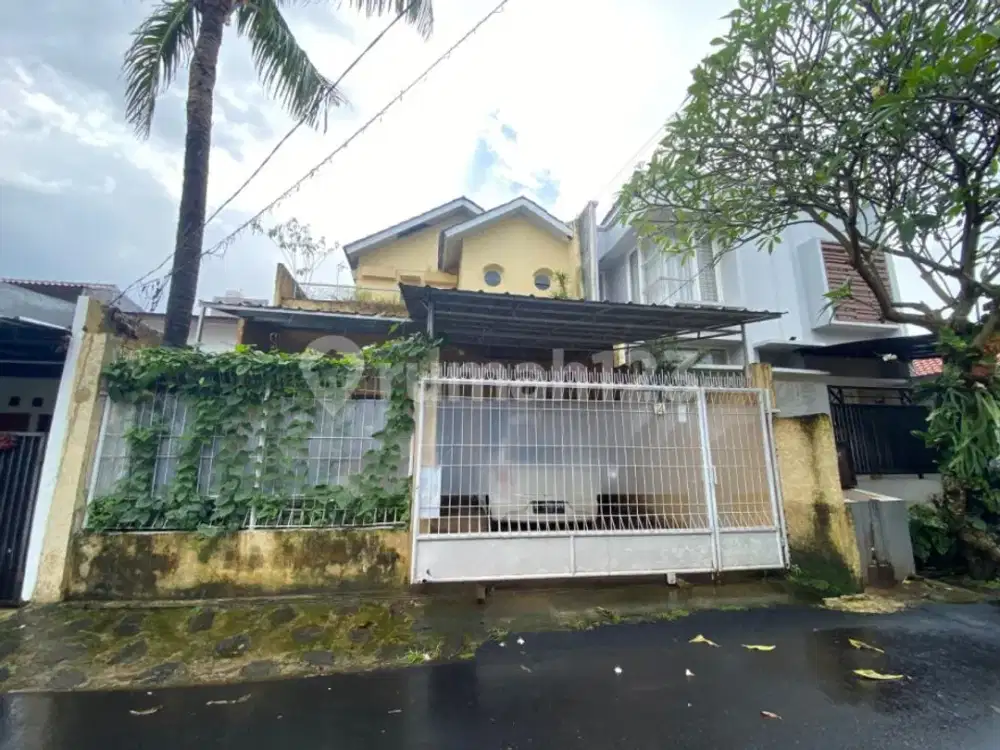 Rumah 2 Lantai Dalam Komplek Lebak Bulus Dekat MRT & Tol Jorr