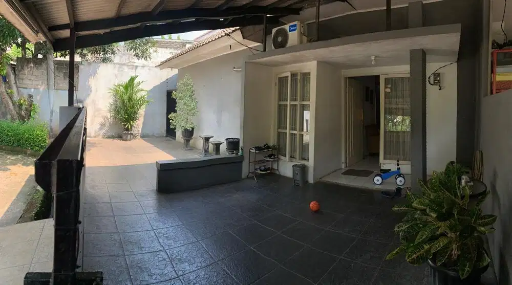 Rumah dijual dalam cluster Blok U&J Dukuh Zamrud Kota Bekasi