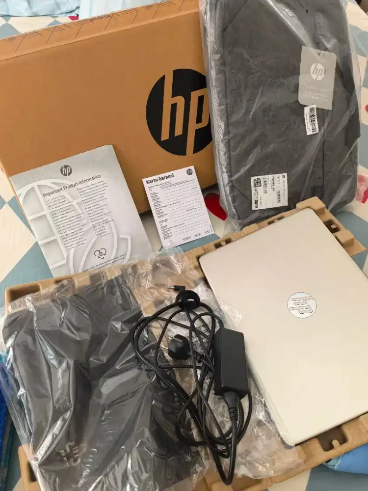 Laptop Notebook HP 14s-fq1011AU Ryzen 3 5300U 14inch 500gb 8gb
