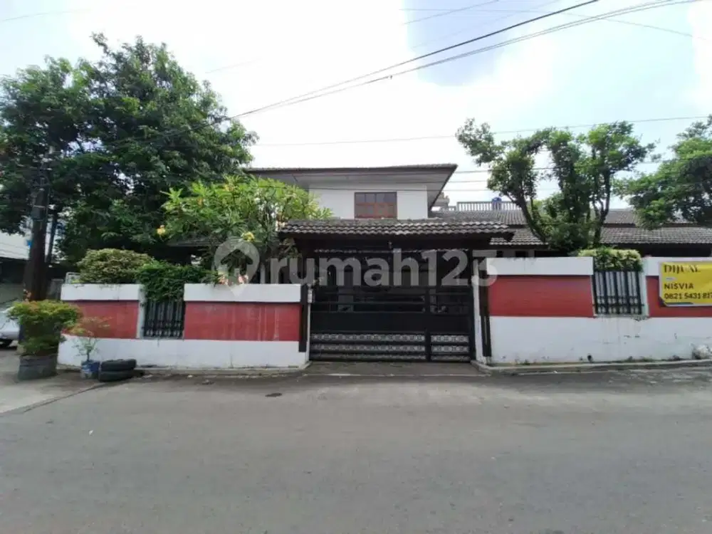 Dijual Rumah Asri Lokasi Strategis di Kalibata