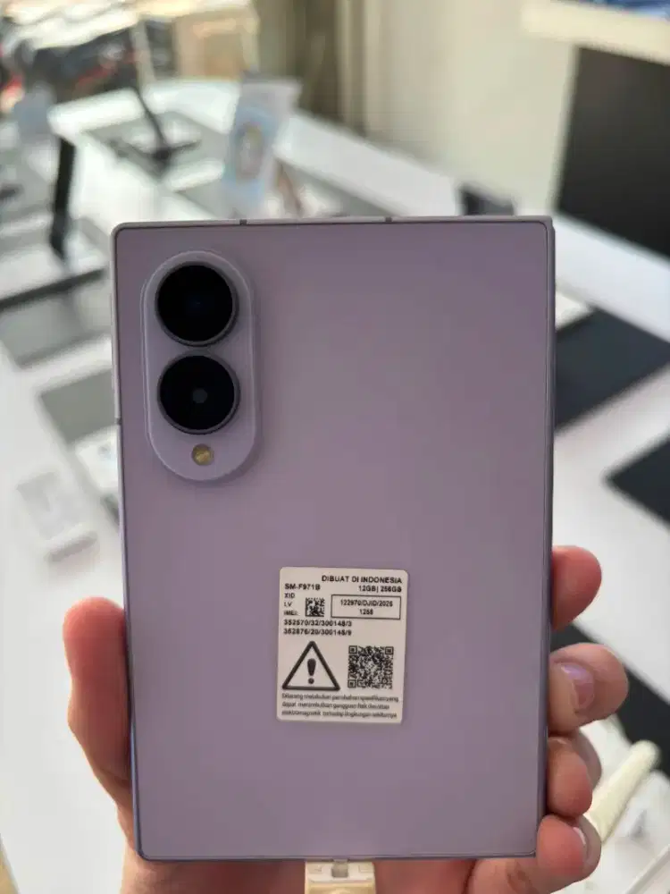PRE ORDER ! SAMSUNG GALAXY Z FOLD 8