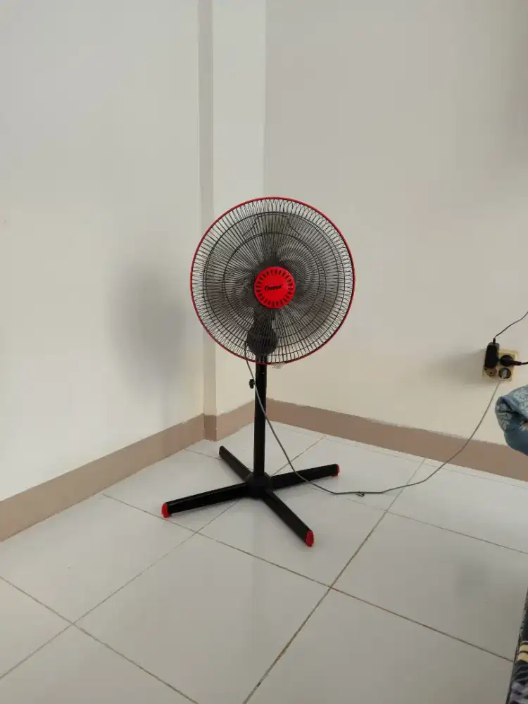 Kipas Angin Cosmos Standing