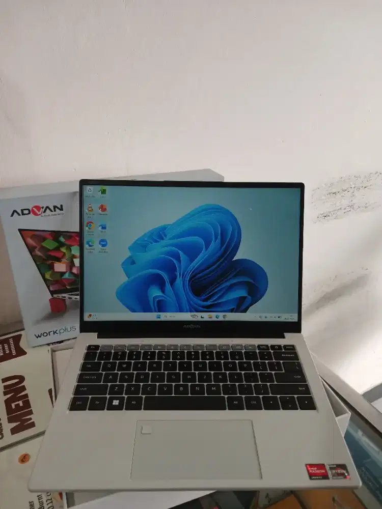Laptop Advan Workplus Amd Ryzen 5 6600H Ram 16 Ssd 512