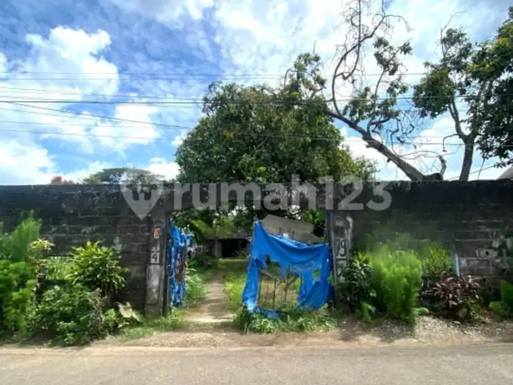 Rumah Hitungn Tanah Cocok untuk Dibangun Townhouse Harga Dibawah Pasaran