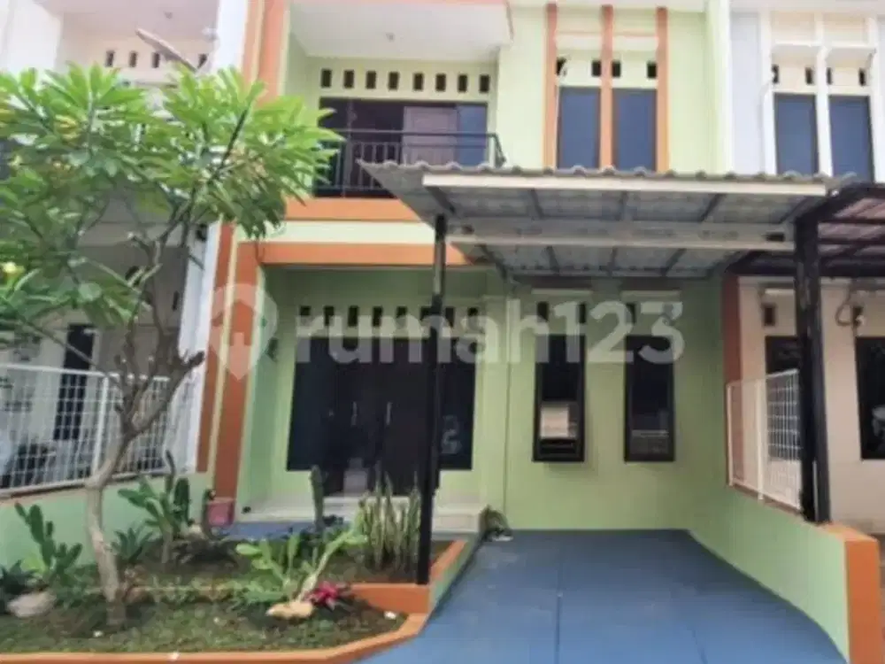 Rumah 2 Lantai Siap Huni Dalam Komplek di Jagakarsa