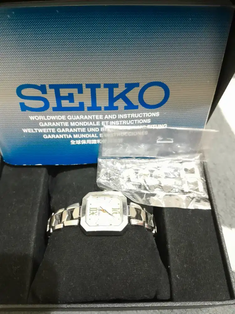 DIJUAL JAM SEIKO ORI WANITA