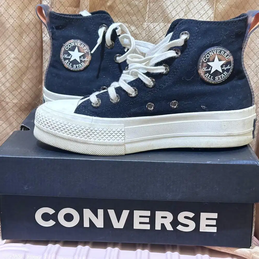 Sepatu Converse CTAS LIFT HIGH BLACK/EGRET/TAWNY OWL with box