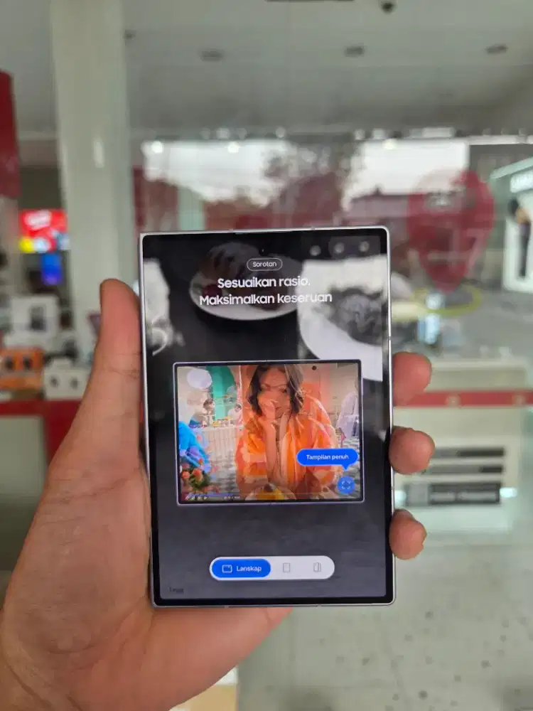 Galaxy fold 8 series