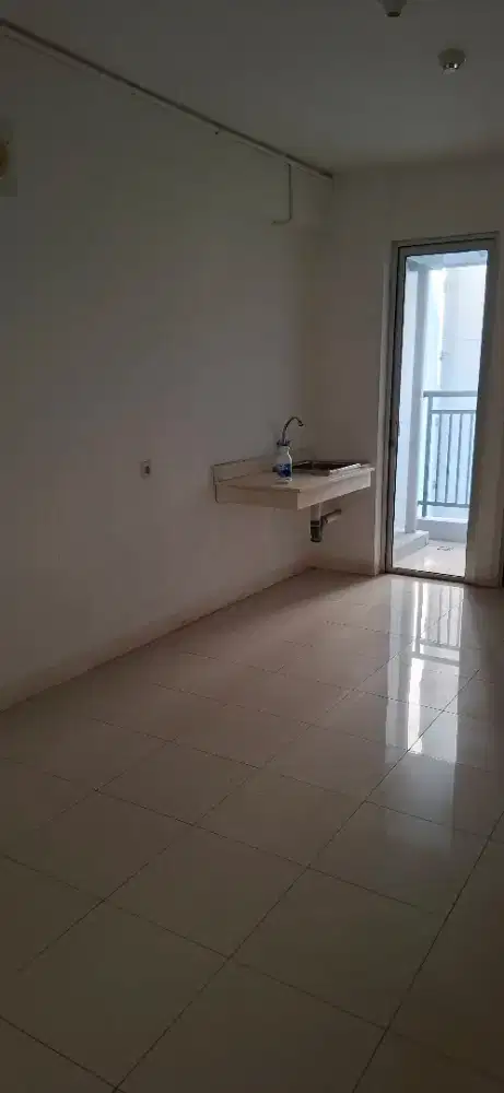 Sewa 2br  kosongan apartemen Bassura city tower baru  Rp.16jt/6bln