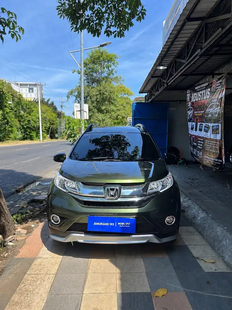 HONDA 2017 BR-V 1.5 E PRESTIGE A/T HIJAU MEWAH MOBIL1717 JEMURSARI