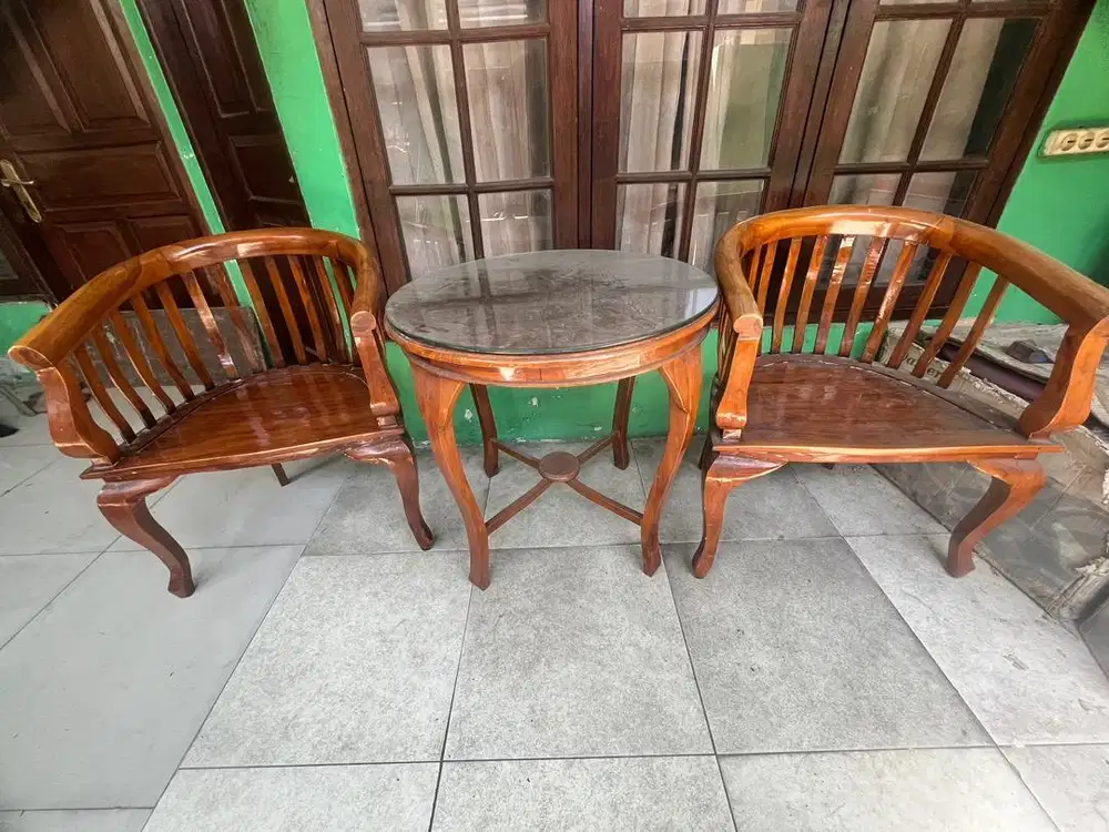 Set Bangku dan meja santai