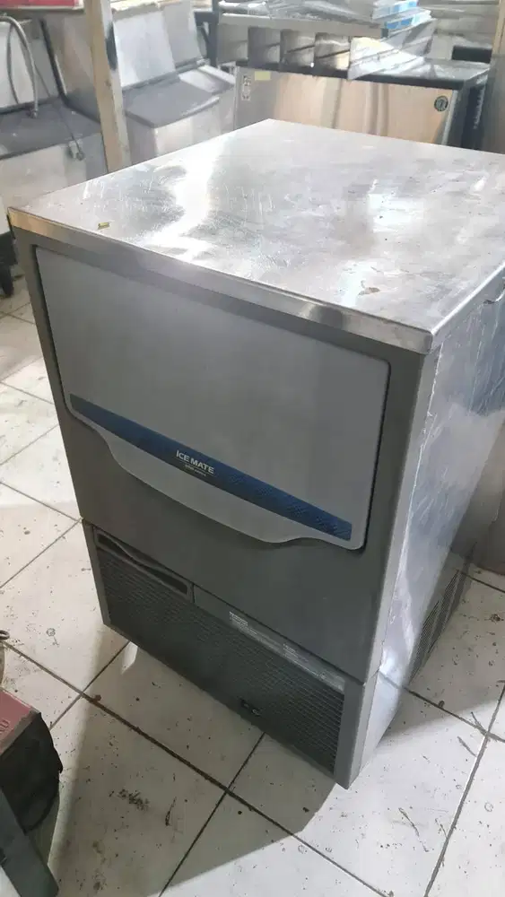 Mesin Es Batu Hoshizaki SRM-60A Dice Ice Machine Sec