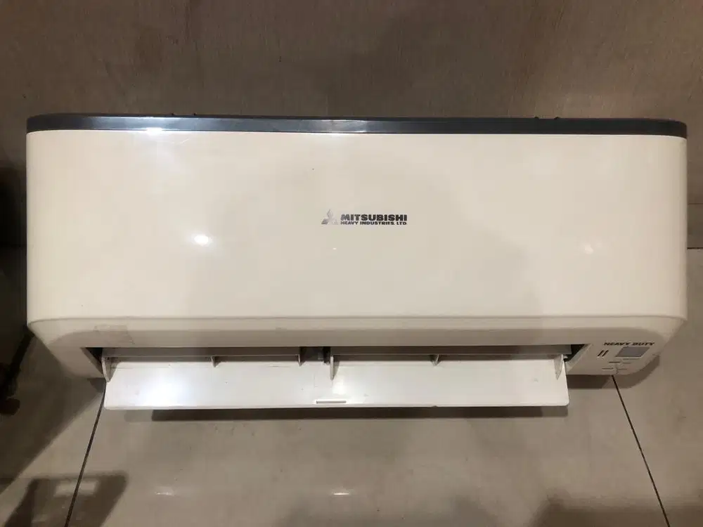 MITSUBISHI HEAVY INDUSTRIES AC PRELOVED SRK09CMP-3 SATU SET REMOTE