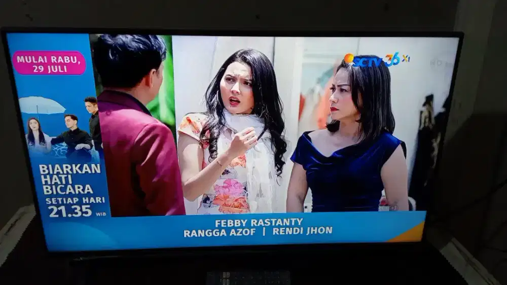 Tv led Polytron smart digital 40inchi likenew
