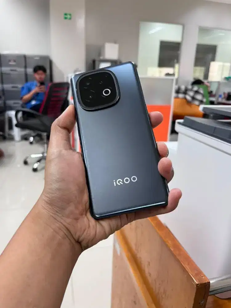 Iqoo Neo 10 16+6(32) 512 snap 8s gen 4 garansi ttbt siap nambah