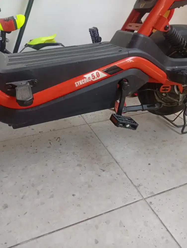 Sepeda listrik Pacifik