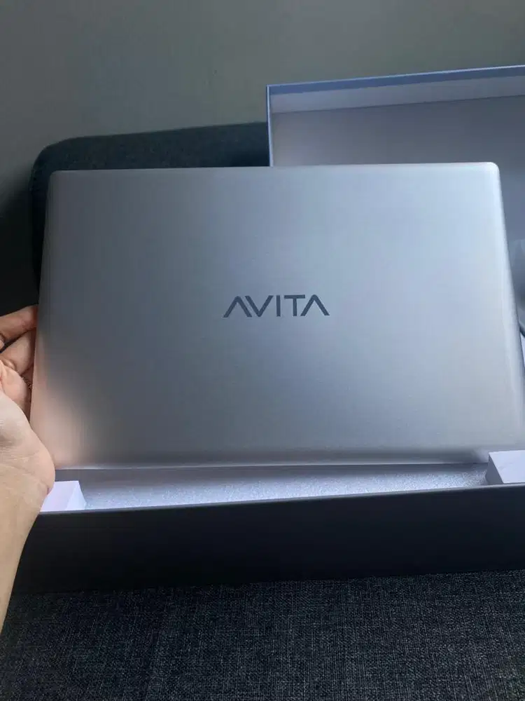 Laptop AVITA bekas tp seperti baru