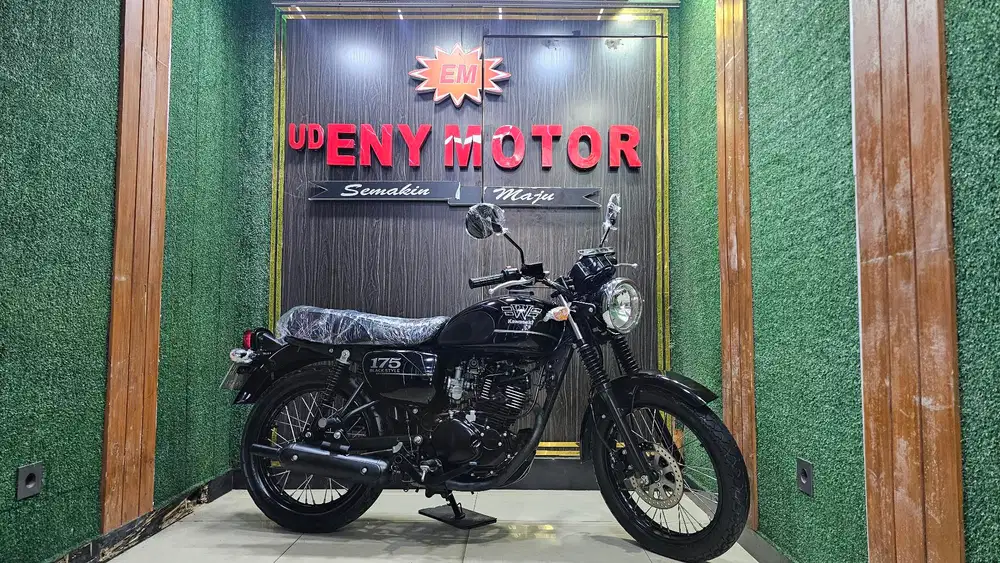 ENY MOTOR - READY KAWASAKI W175 SE BLACK STYLE TH 2023 - KM RENDAH YA