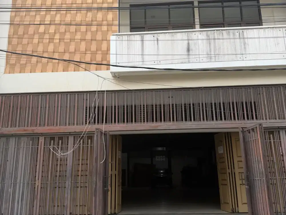 Perkantoran siap huni dengan Mes’s untuk karyawan atau bisa dijadikan rumah Kost tengah kota di area Pecinan semarang
