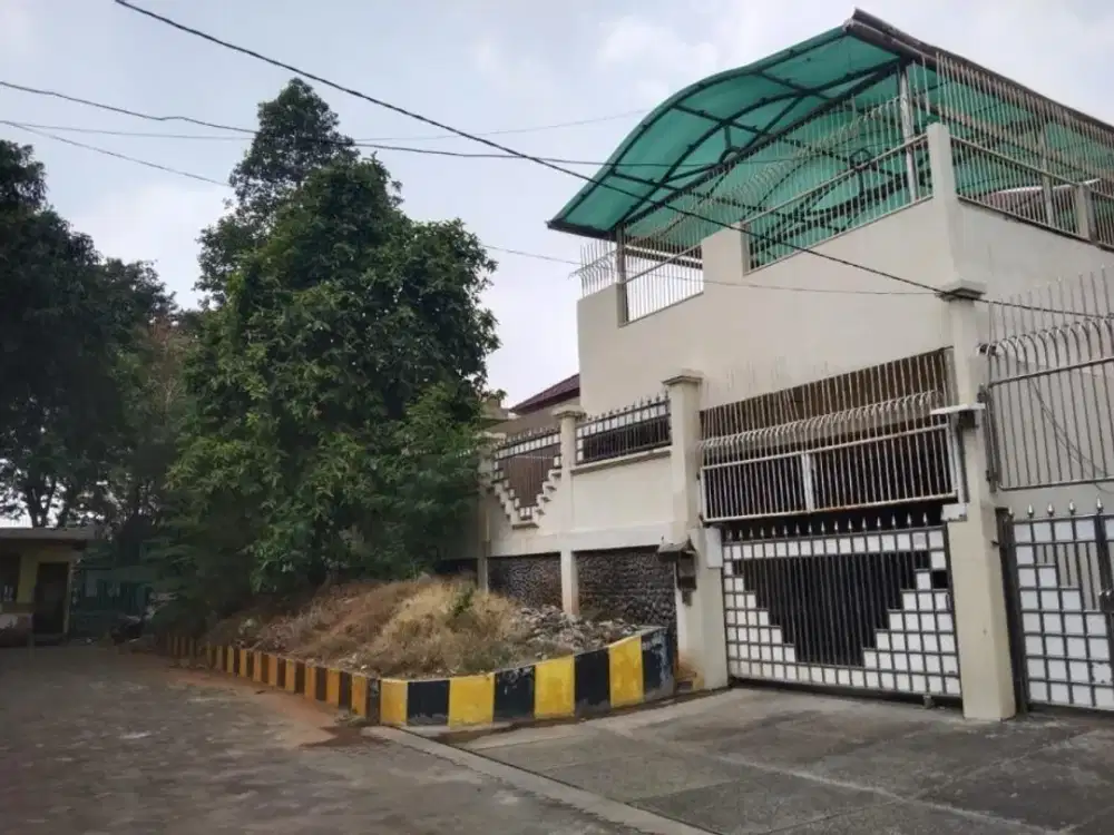 Rumah Sunter cluster Villa danau hook. Luas 1019m2 Hitung tanah saja
