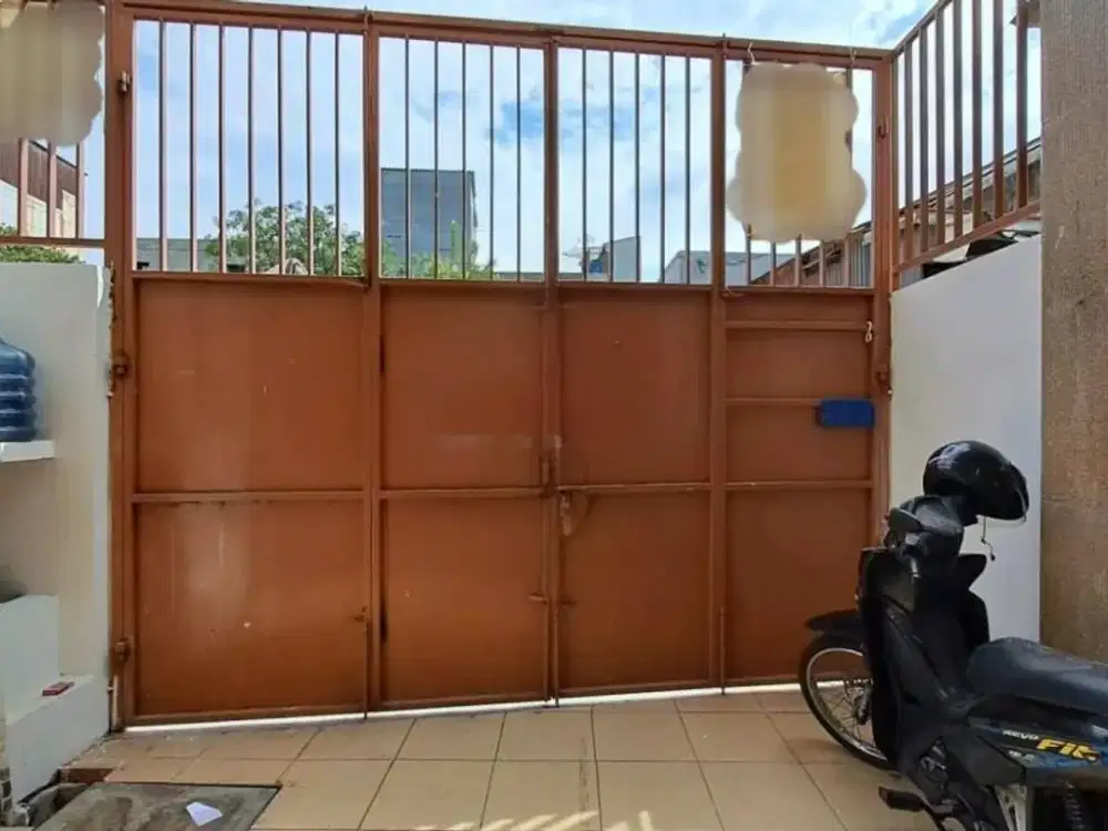 Rumah jl Kesederhanaan kota Strategis siap huni