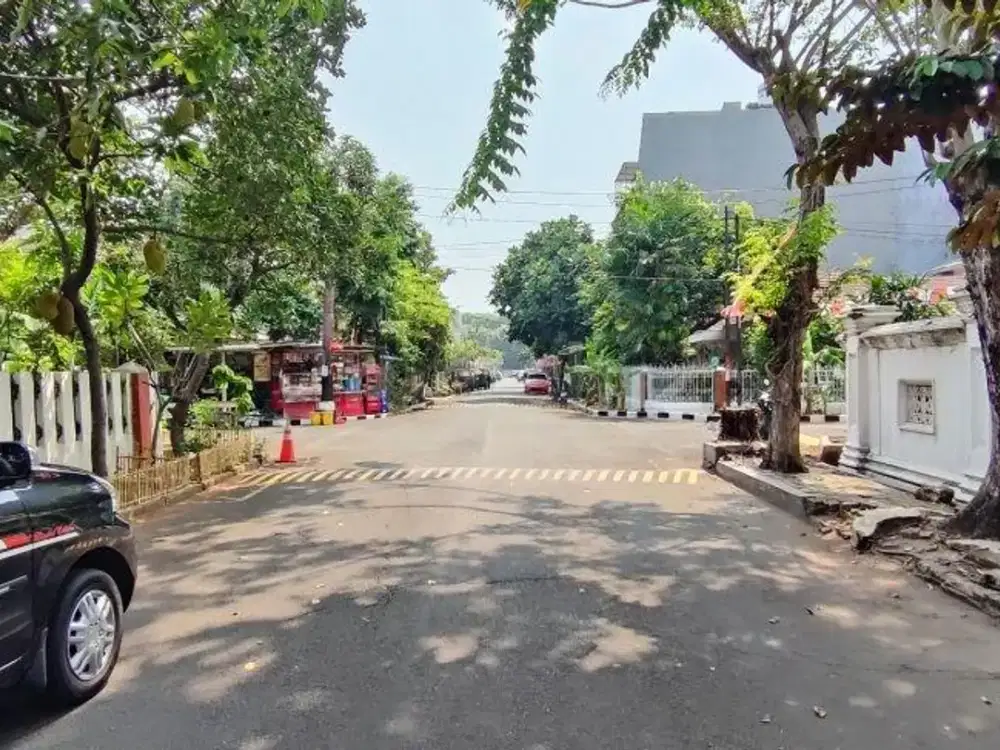 Rumah huk gading pandawa, 292m, 2lantai, jalan utama, shm