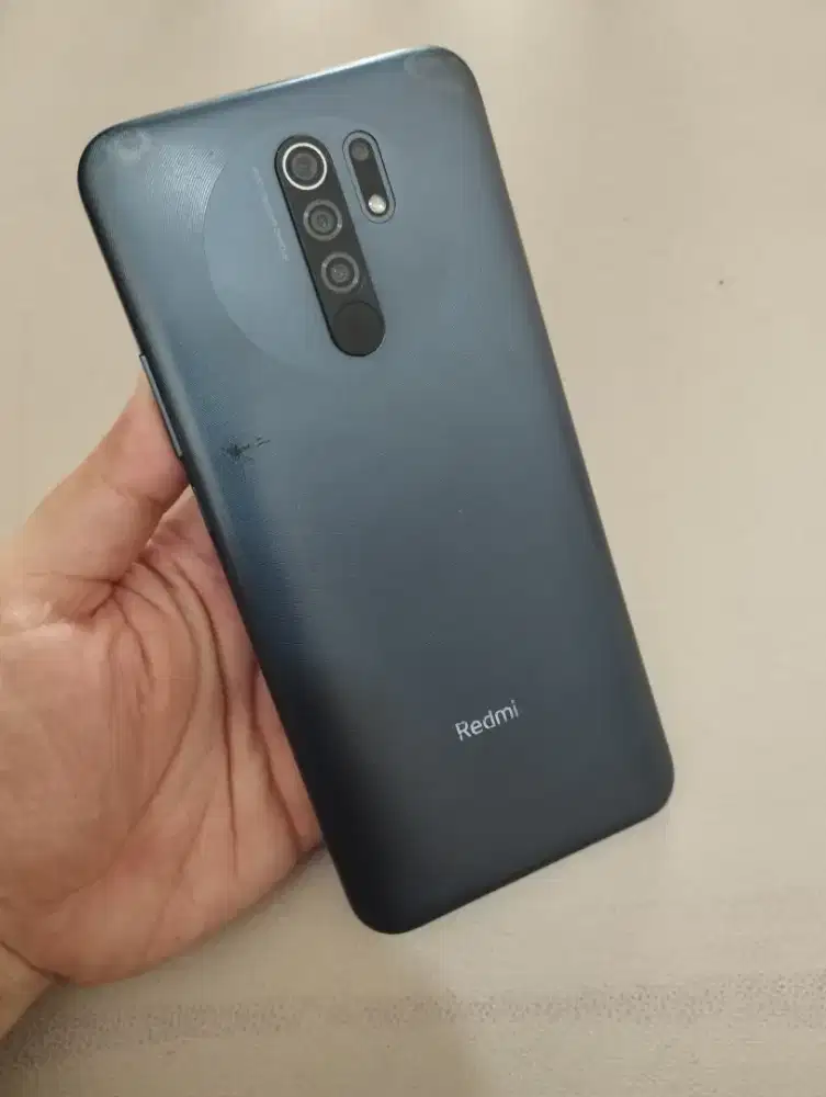 Redmi 9-Finger.4G.Ori.ram 4+1/64GB.GOLDEN PONSEL