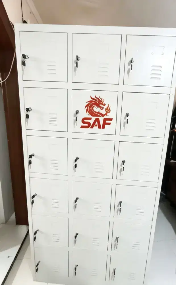 Locker 18 Pintu Murah