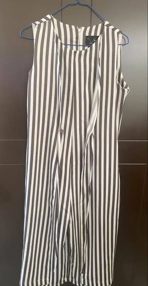JUMPSUIT GARIS GARIS – PRELOVED