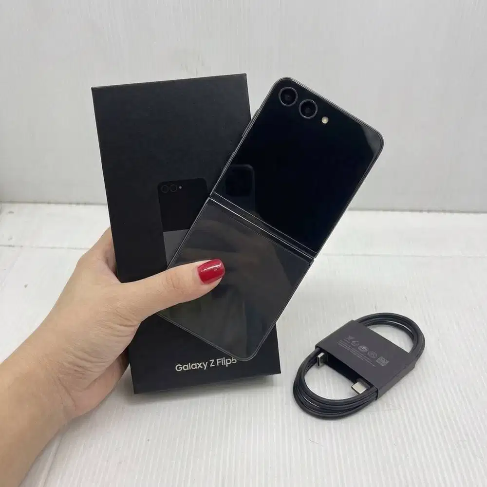 TERMURAH SAMSUNG GALAXY Z FLIP 5 8/256 BLACK KOMPLIT SEIN SIAP PAKAi