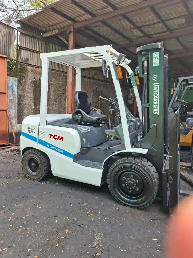 Forklift TCM 3 Ton,Tiang 3 Meter,Manual,Mesin Isuzu C240,Tahun 2020
