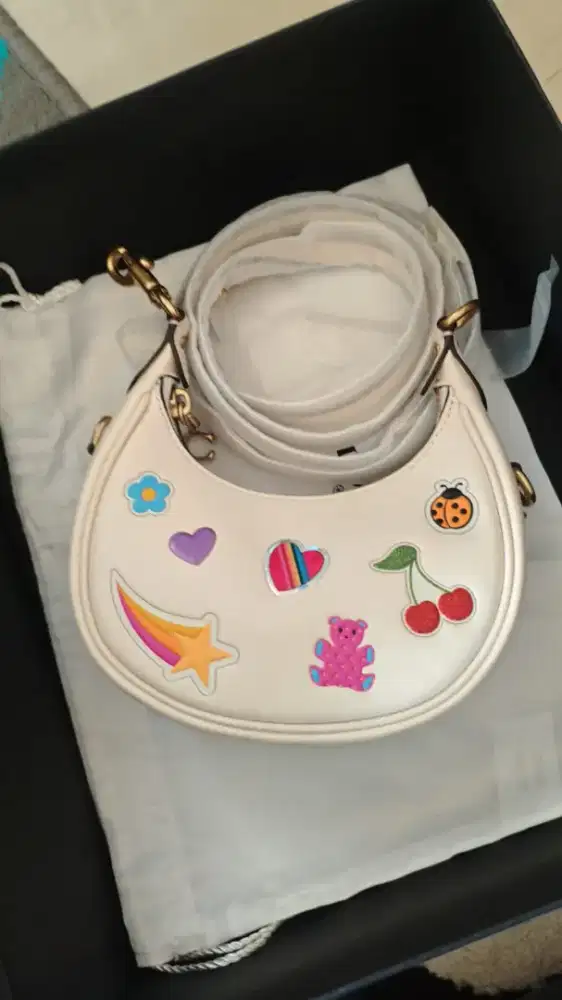 Tas Selempang wanita Coach