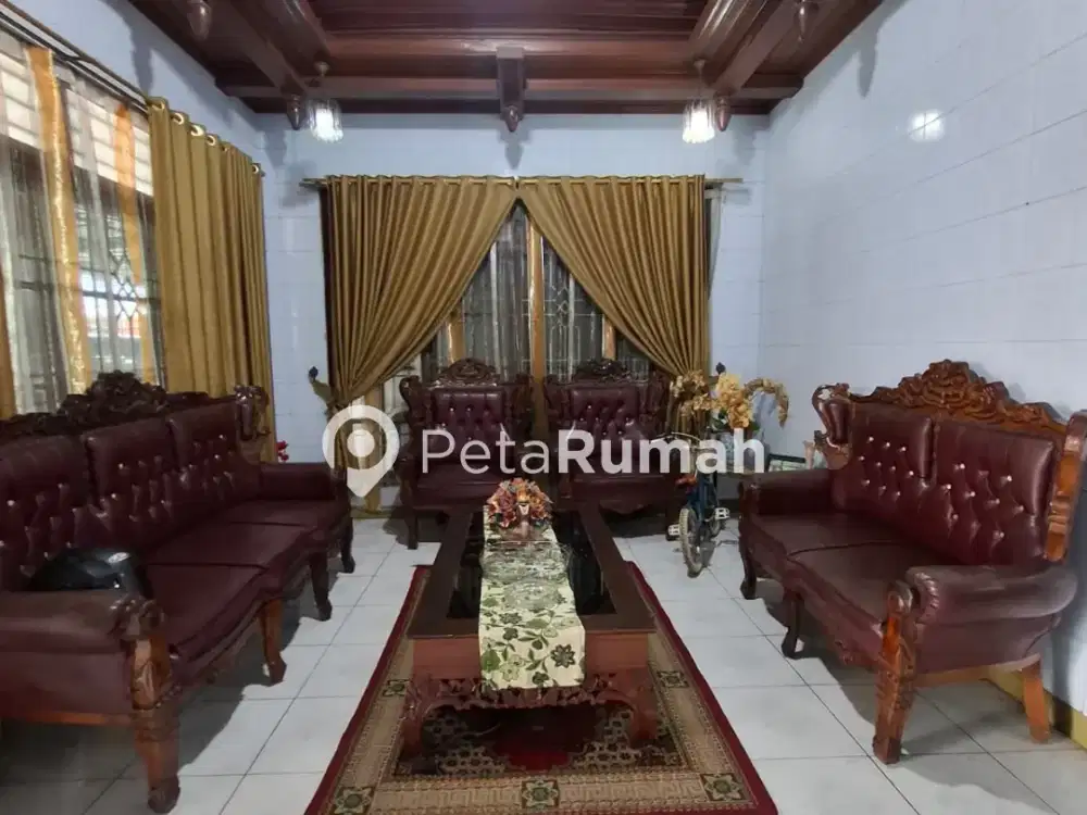 DIJUAL VILLA JALAN LORONG II BARAT - DAERAH CEMARA (DEWI NATALIA