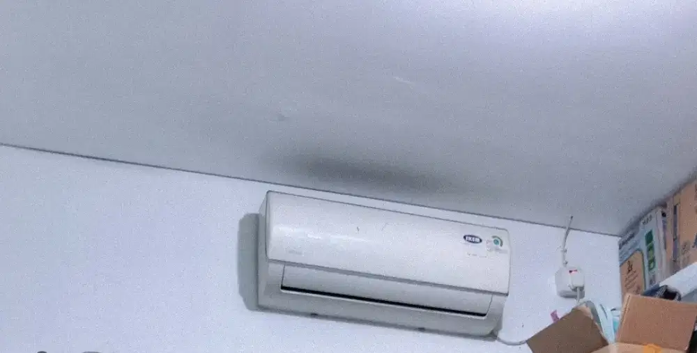 Midea AC 1/2 PK low watt normal