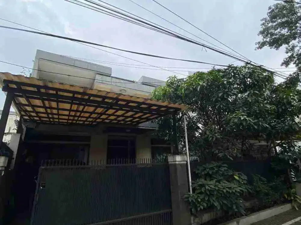 Rumah di Burangrang Sayap Buah Batu Bandung