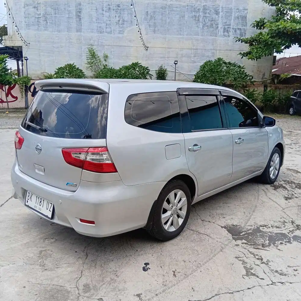 Nissan Grand livina 2015 Bensin