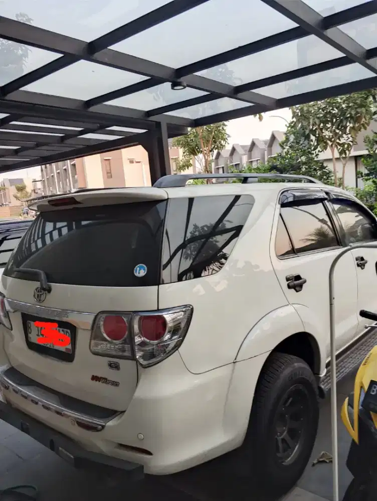 Dijual Cepat Toyota Fortuner 2.5 VNT Turbo AT  Diesel Solar thn 2013