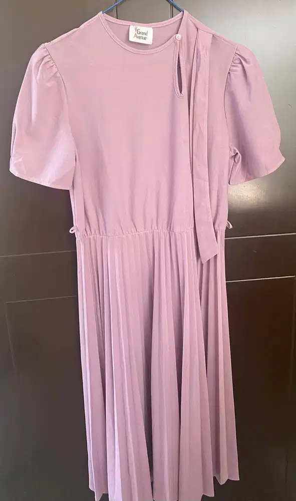 DRESS KOREA PINK – GRAND AVENUE – SIZE M – PRELOVED