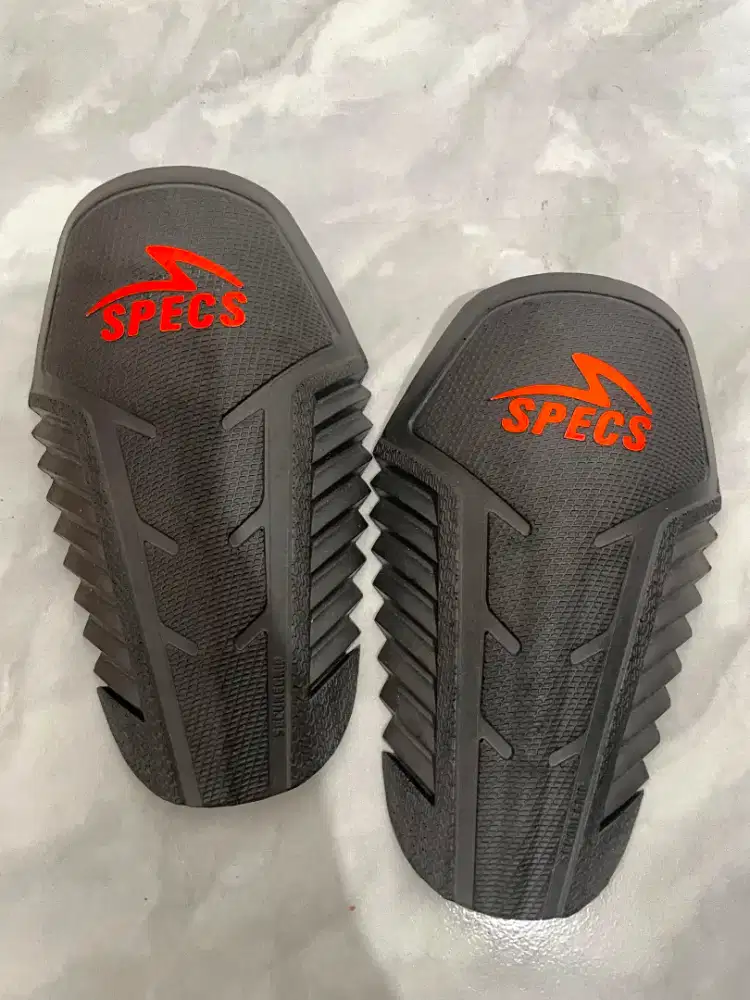 Deker Specs Sparx Pro Shinguard - Black
