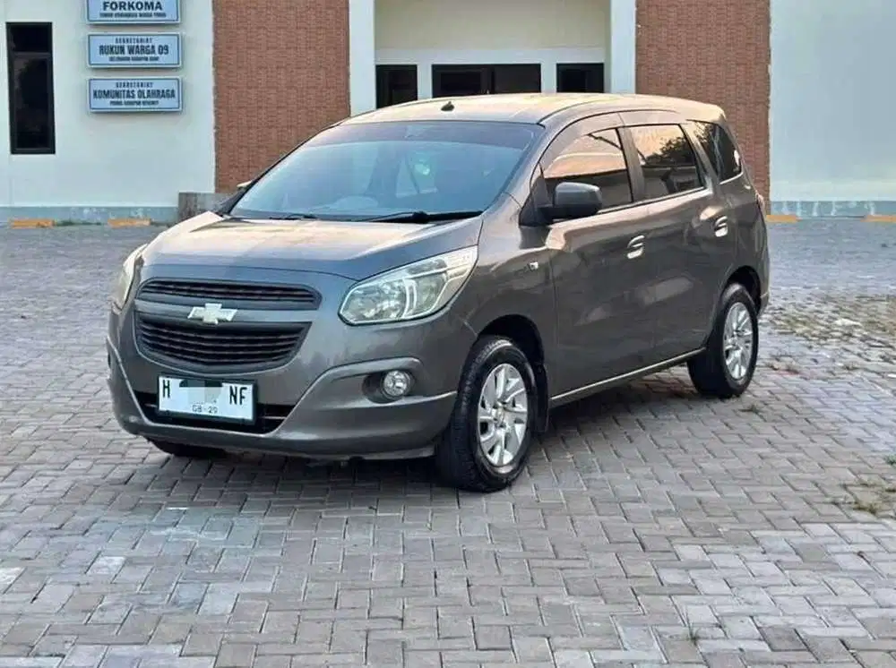 Chevrolet Spin 2014 Bensin