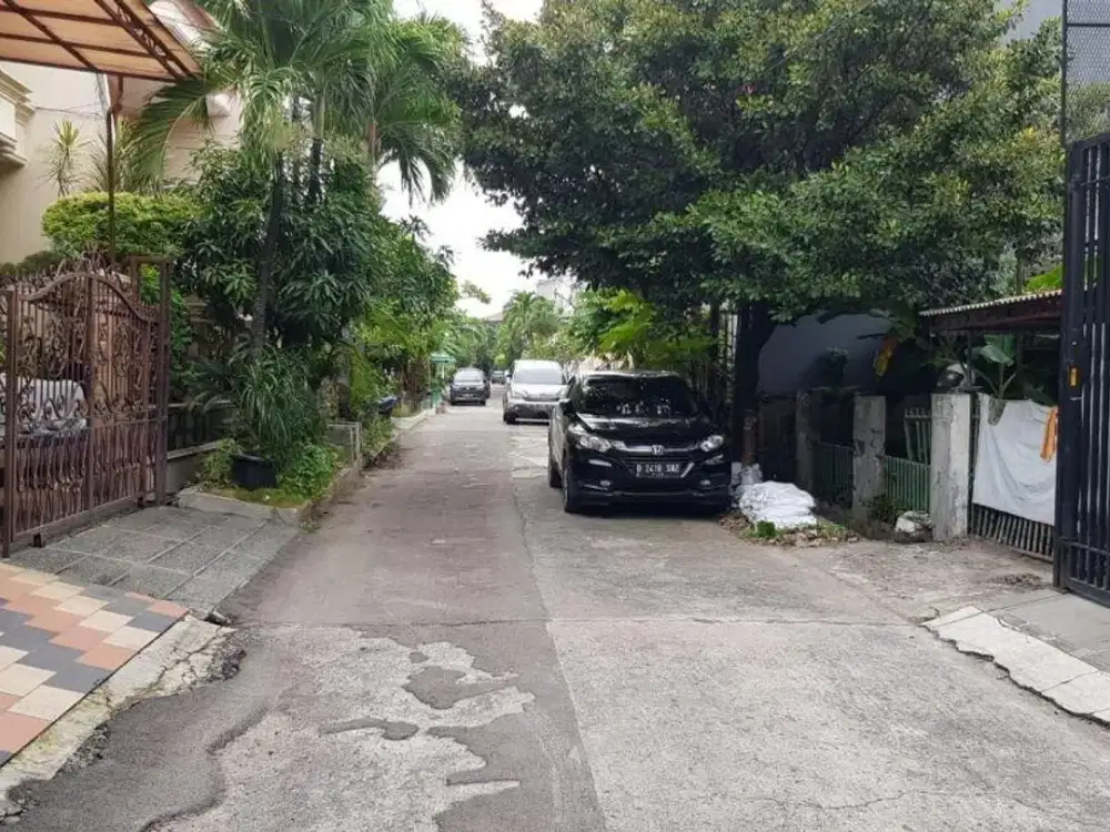 Rumah tua/kavling 200m2.Pluit Barat