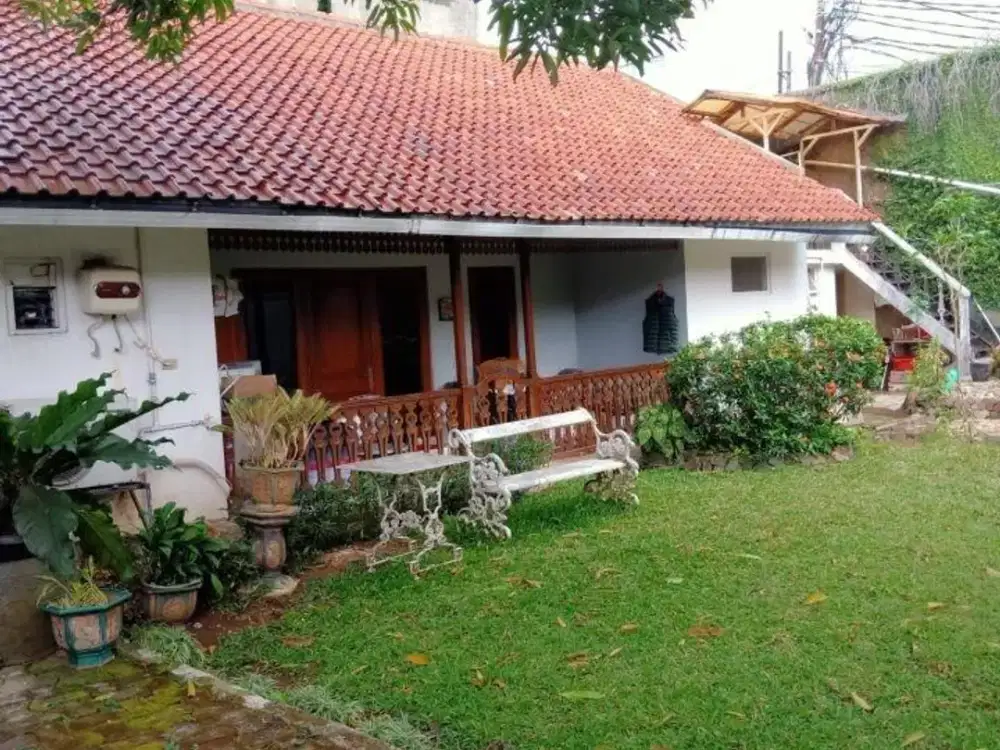 Di jual cepat rumah di Kertosono, Menteng. Hadap Barat. LT 990m2. Suasana  lingkungan yg tenang & sejuk