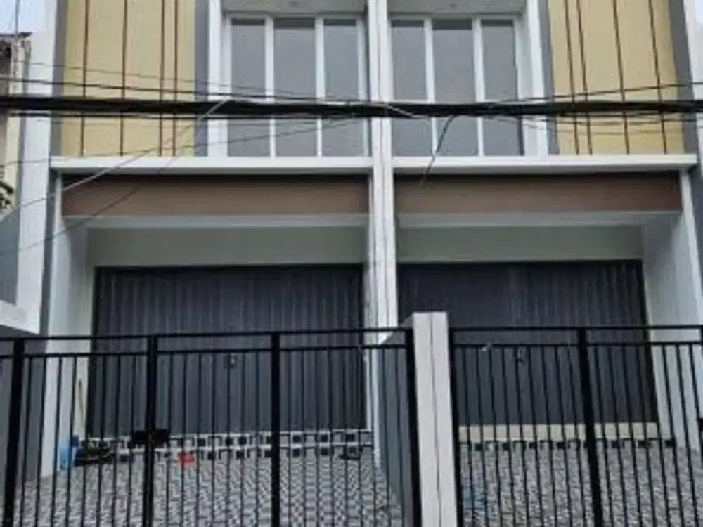 Ruko 2 lantai Brand New,luas 67.5 m2, SHM, Strategis,