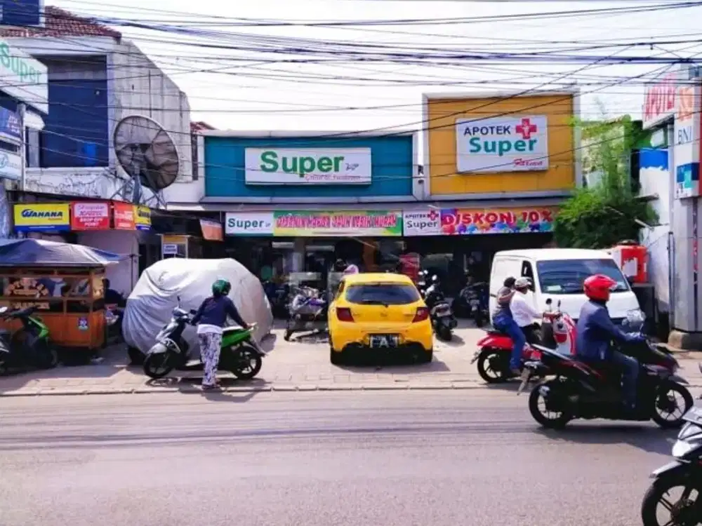 Jual Ruko Bonus Apotek Dan Super Market. Strategis, Pinggir Jalan Cakung. Luas 405 M2 .shm