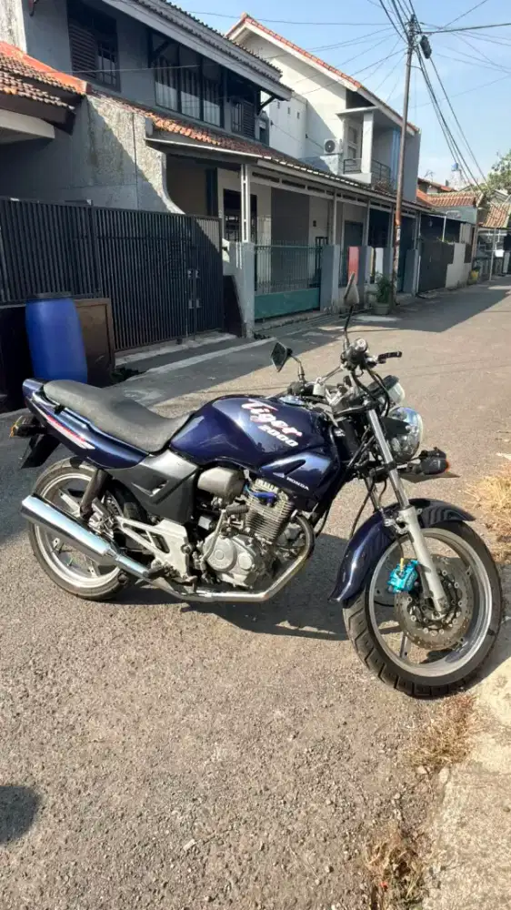 Motor tiger 2000 tahun 1995 m