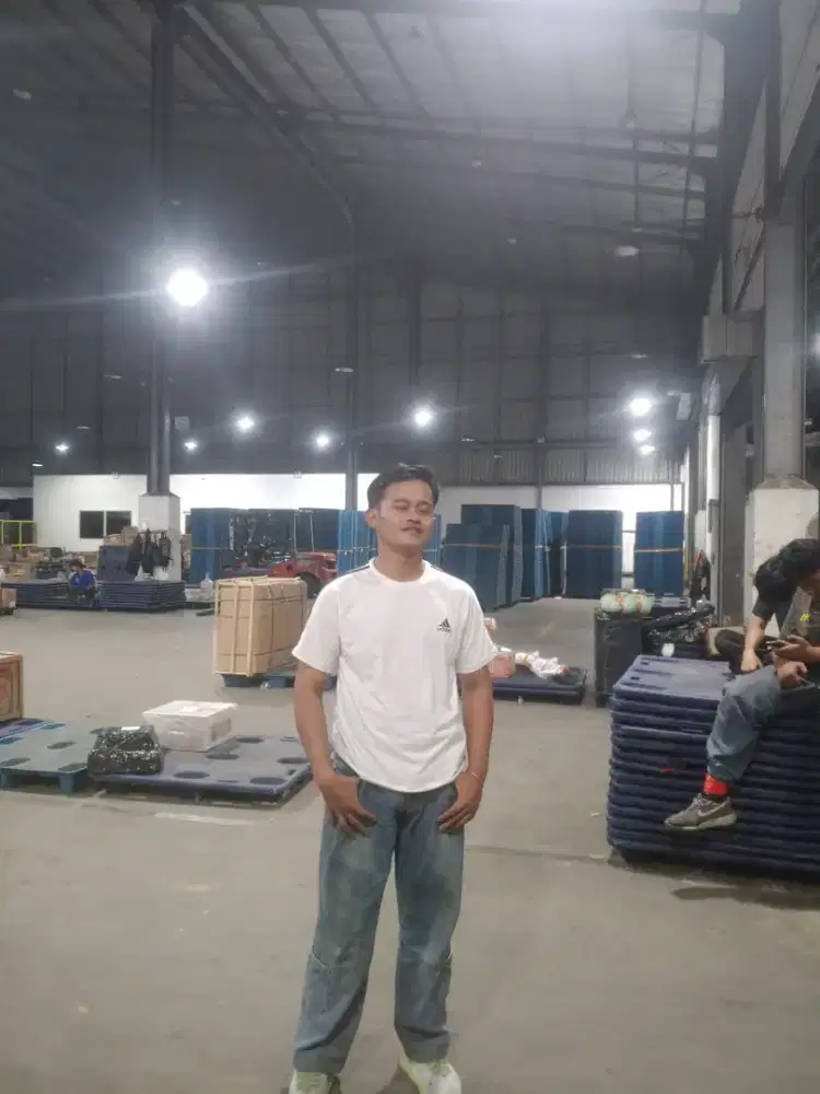 Mencari pekerjaan apa saja